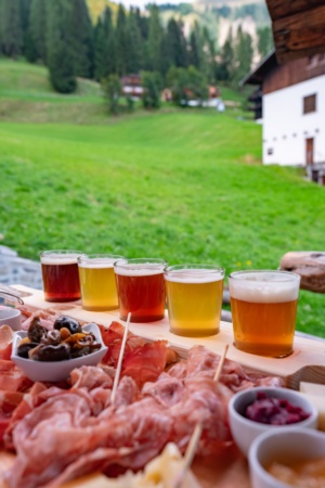 birra-e-prosciutto-pronti-alla-degustazione_o 